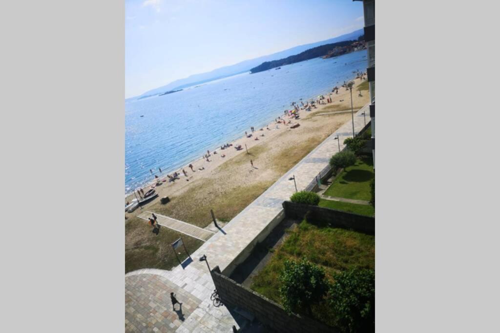 Precioso Apartamento En Primera Linea De Playa Vilagarcia de Arousa Εξωτερικό φωτογραφία